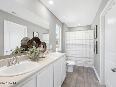 456 Driftwood Drive Richlands NC 28574