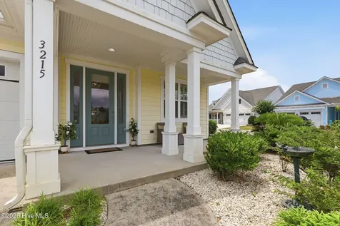 3215 Bay Winds Drive Southport NC 28461