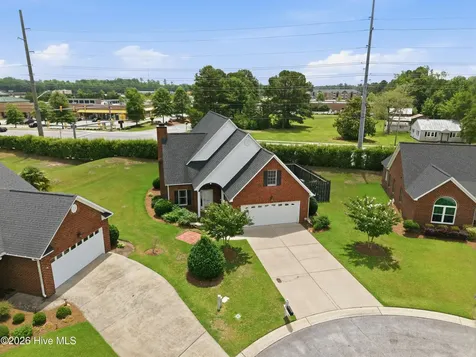 4001 Walkers Court Winterville NC 28590
