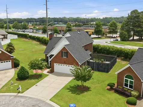4001 Walkers Court Winterville NC 28590