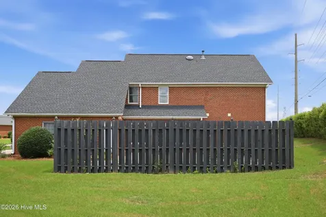 4001 Walkers Court Winterville NC 28590