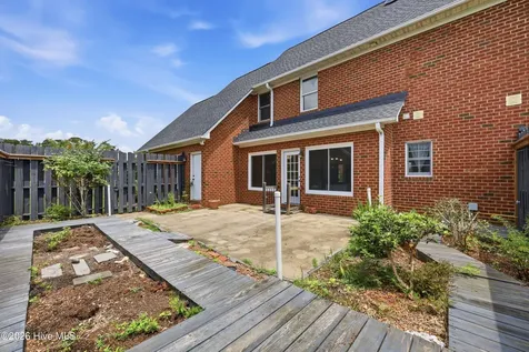 4001 Walkers Court Winterville NC 28590