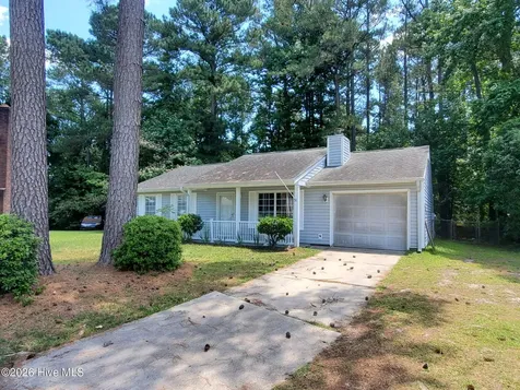 204 Rockledge Court Jacksonville NC 28546
