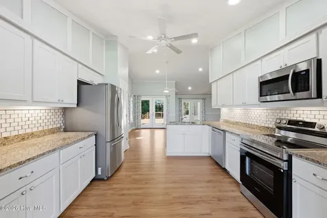 6207 Gondolier Drive New Bern NC 28560