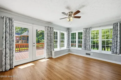 6207 Gondolier Drive New Bern NC 28560