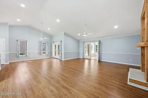 6207 Gondolier Drive New Bern NC 28560