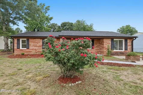 110 Lance Court Jacksonville NC 28546