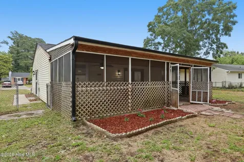110 Lance Court Jacksonville NC 28546