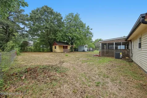 110 Lance Court Jacksonville NC 28546