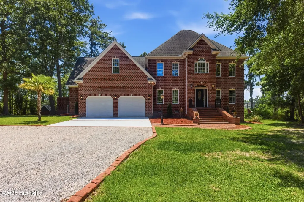 516 Long Point Road Chocowinity NC 27817