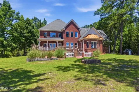 516 Long Point Road Chocowinity NC 27817