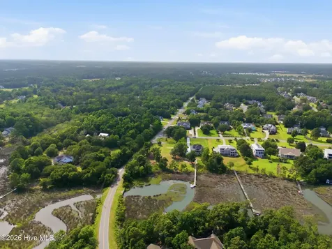26 Crane Pointe Hampstead NC 28443
