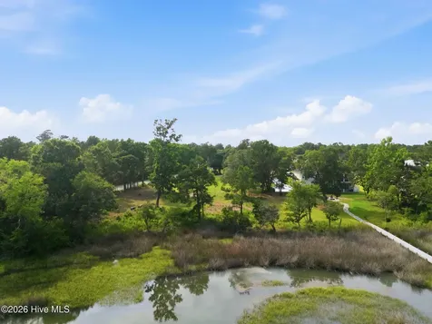 26 Crane Pointe Hampstead NC 28443