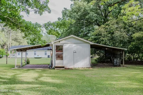 514 Butler Mill Road Bladenboro NC 28320