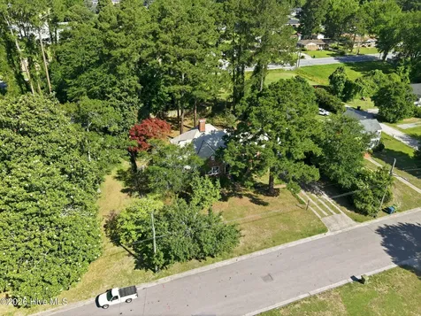 1108 Summit Avenue Washington NC 27889
