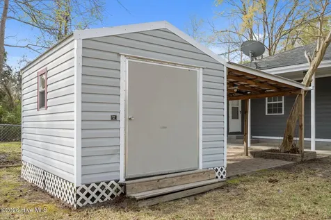 149 Haws Run Road Jacksonville NC 28540