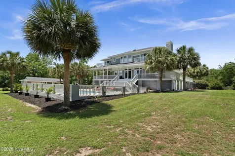 106 Waterway Trail Hampstead NC 28443