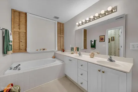4103 Breezewood Drive Wilmington NC 28412