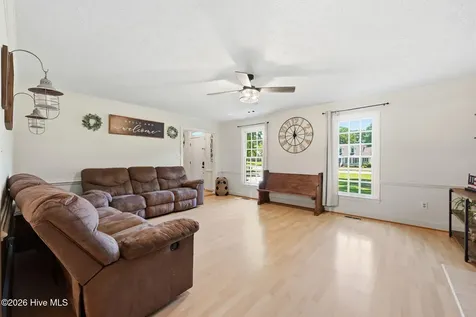2513 Hickory Street New Bern NC 28562