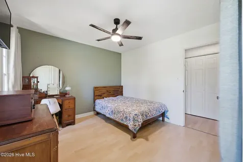 2513 Hickory Street New Bern NC 28562