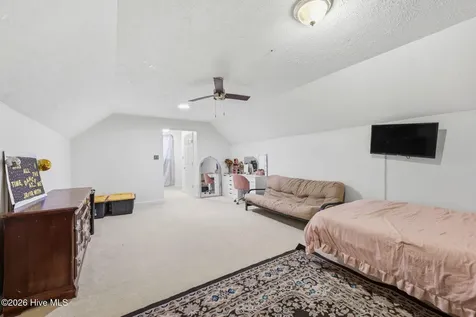 2513 Hickory Street New Bern NC 28562
