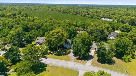2513 Hickory Street New Bern NC 28562