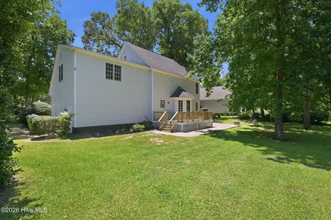2513 Hickory Street New Bern NC 28562