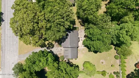 2513 Hickory Street New Bern NC 28562