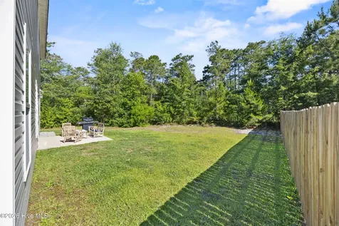 104 Bungalow Road Holly Ridge NC 28445