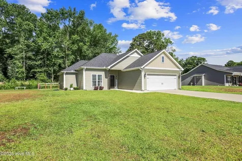 830 Bright Leaf Road Kinston NC 28504