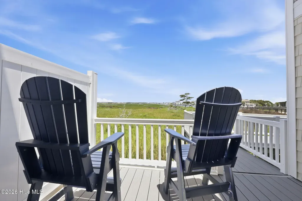 602 W Ft Macon Road Atlantic Beach NC 28512