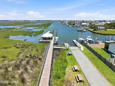 602 W Ft Macon Road Atlantic Beach NC 28512