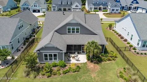 293 Jackline Drive Hampstead NC 28443