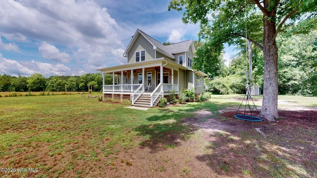 708 N Sunset Street Atkinson NC 28421