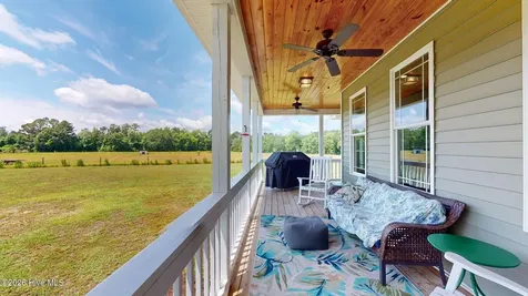 708 N Sunset Street Atkinson NC 28421