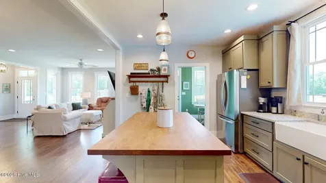 708 N Sunset Street Atkinson NC 28421