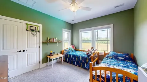 708 N Sunset Street Atkinson NC 28421