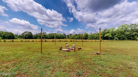 708 N Sunset Street Atkinson NC 28421