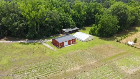 708 N Sunset Street Atkinson NC 28421