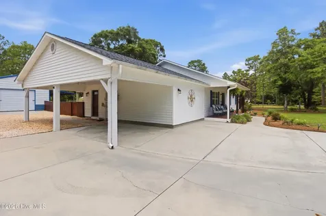 245 Barrington Ridge Bogue NC 28570