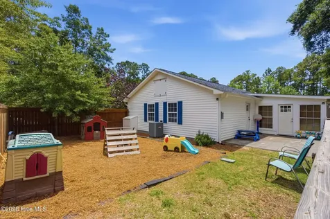 245 Barrington Ridge Bogue NC 28570