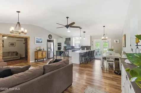 245 Barrington Ridge Bogue NC 28570