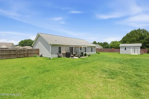 85 Plantation Oaks Drive New Bern NC 28560
