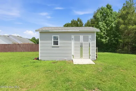 85 Plantation Oaks Drive New Bern NC 28560