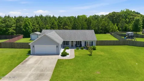 85 Plantation Oaks Drive New Bern NC 28560