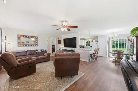 85 Plantation Oaks Drive New Bern NC 28560