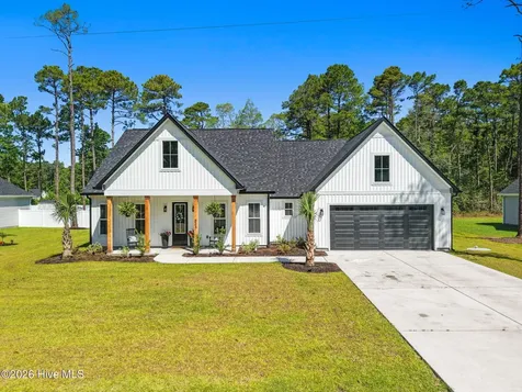 333 Pineknoll Drive NW Calabash NC 28467