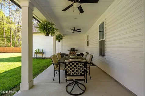 333 Pineknoll Drive NW Calabash NC 28467