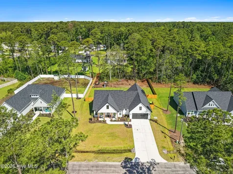 333 Pineknoll Drive NW Calabash NC 28467