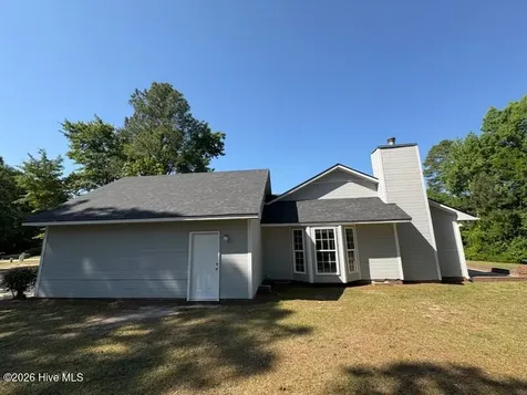 928 E Winds Lane Fayetteville NC 28311